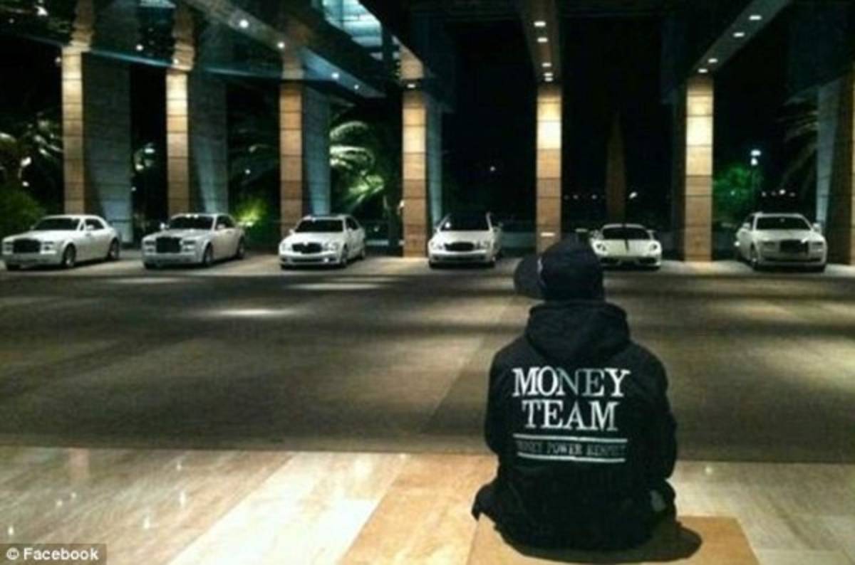 Las 50 locuras y fiestas inolvidables de Floyd Mayweather Jr