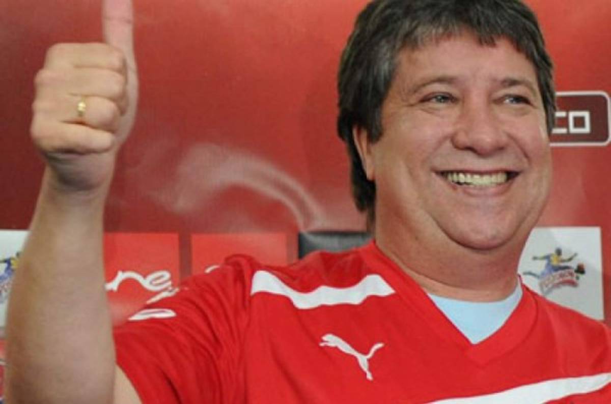 'Bolillo' Gómez y Jorge Luis Pinto, dos técnicos amigos de las polémicas