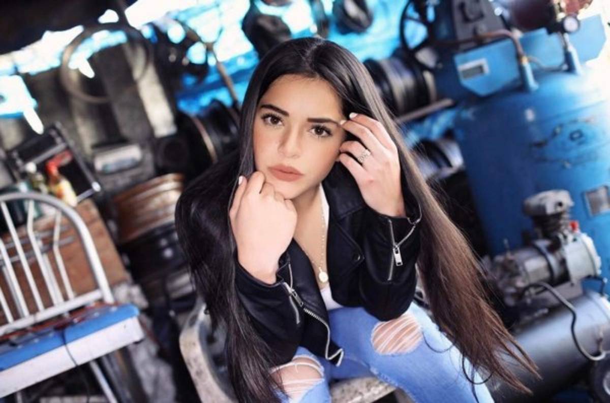Andrea Morales, la novia del mexicano 'Chofis' López que arrasa en redes