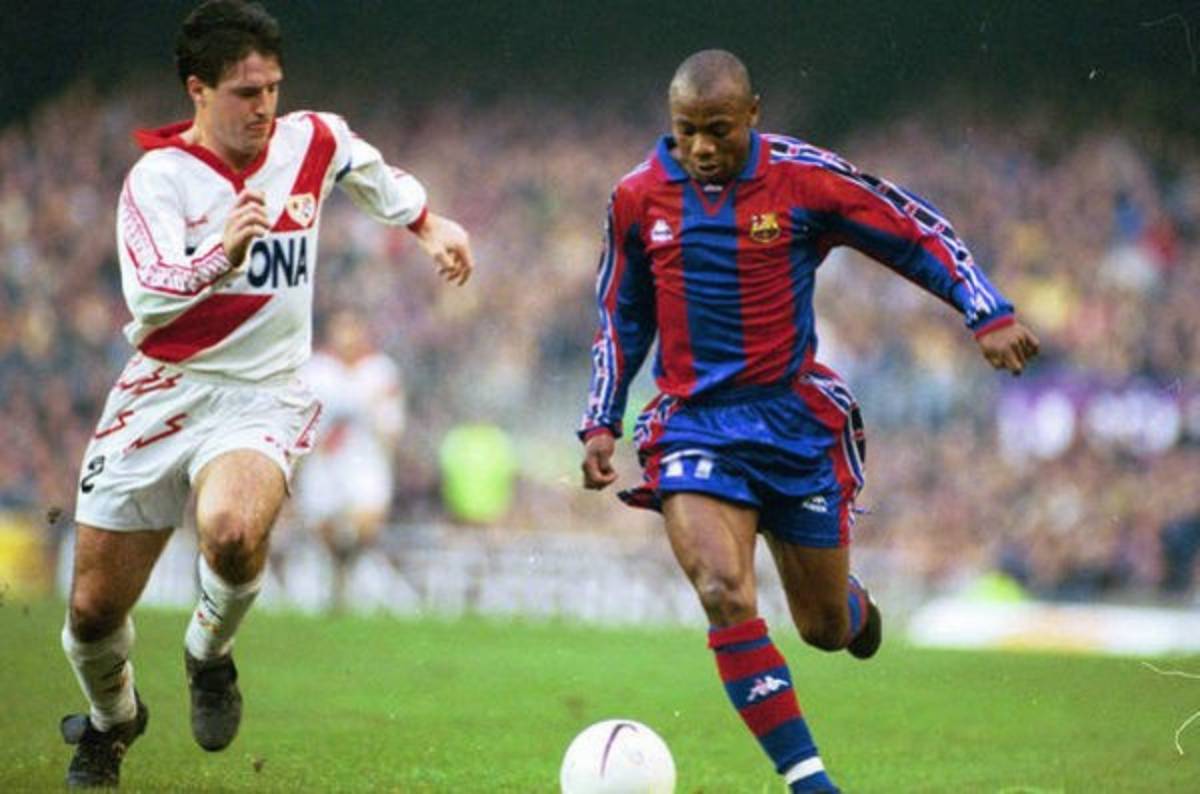 ¡PAQUETES! Los 20 peores fiascos en la historia del Barcelona