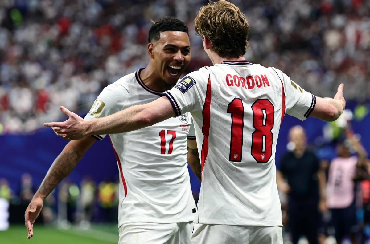 La roja que el VAR no revisó, la salvada del partido y magia de Messi con Argentina