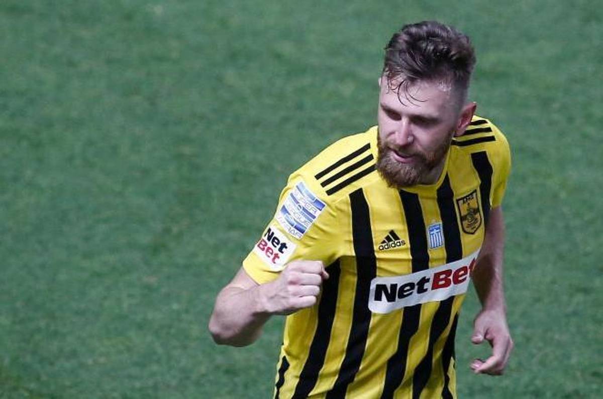 ¡Estadio, comidas y un hermoso puerto del Mar Egeo! Así es la nueva casa del hondureño Luis Palma en Grecia