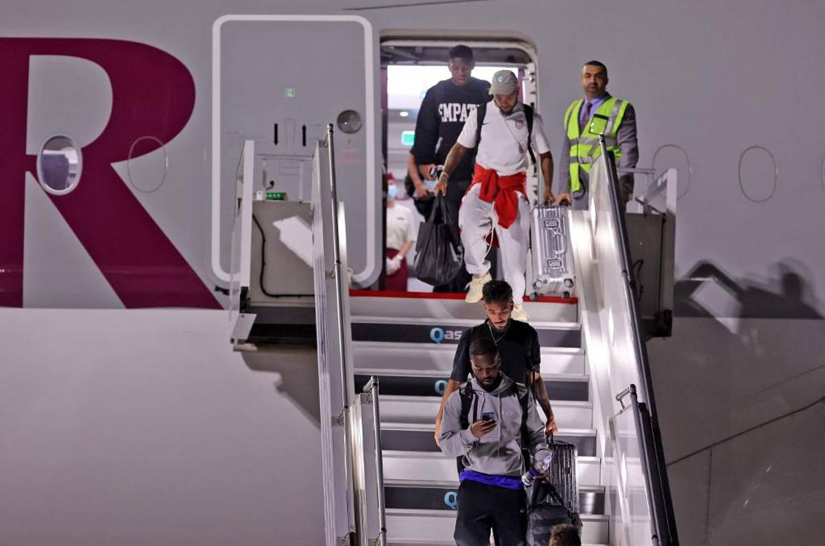 ¡Ya llegaron! La primera selección que aterrizó en Qatar para disputar el Mundial y es de Concacaf