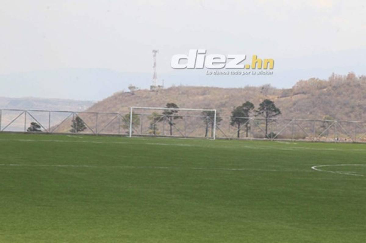 EN FOTOS: Abandonado y como potrero, así está Proyecto Gol El Tizatillo