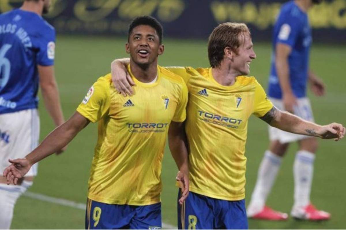 Cádiz y Choco Lozano podrían firmar su ascenso este fin de semana: Lo que necesitan