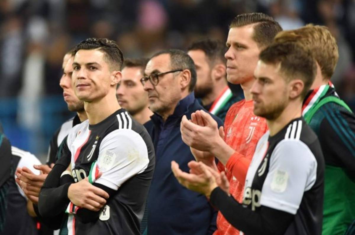 La decepcionante reacción de Cristiano Ronaldo al recibir la medalla de subcampeón