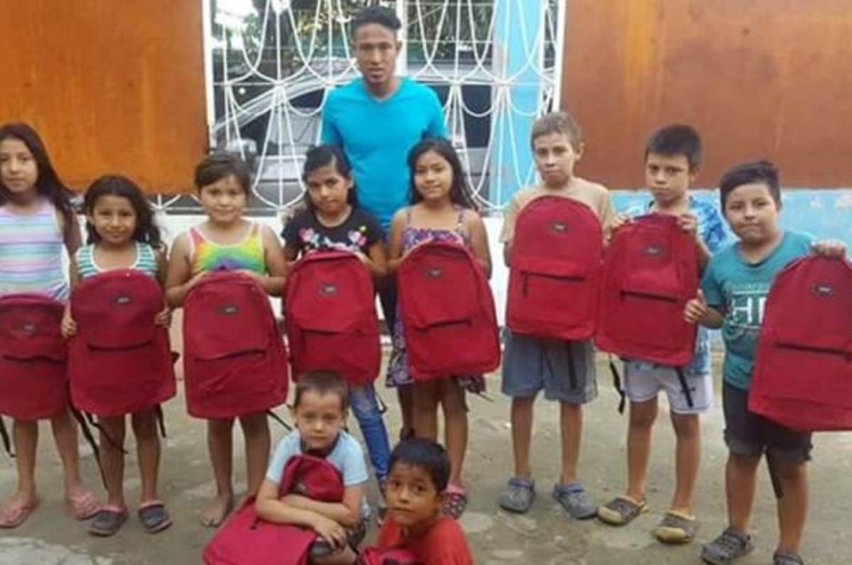 El gran gesto de Christian Altamirano con los niños pobres de su colonia