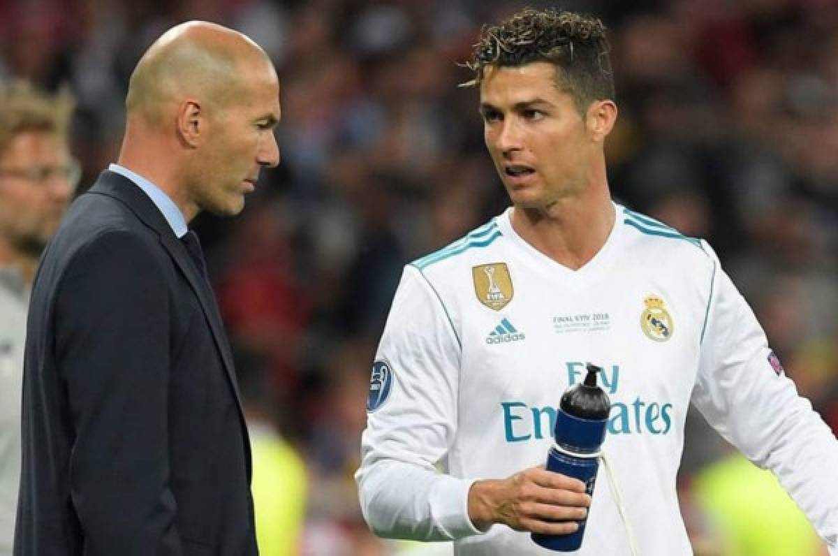 TENSIÓN: Cristiano comunicó a sus compañeros que se marchaba del Real Madrid