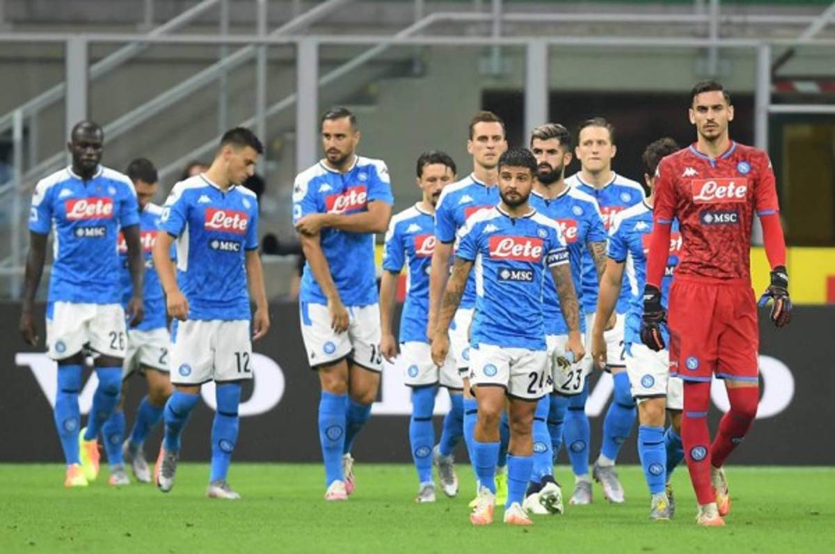 Napoli anuncia el fin del aislamiento tras casos positivos de coronavirus en el club