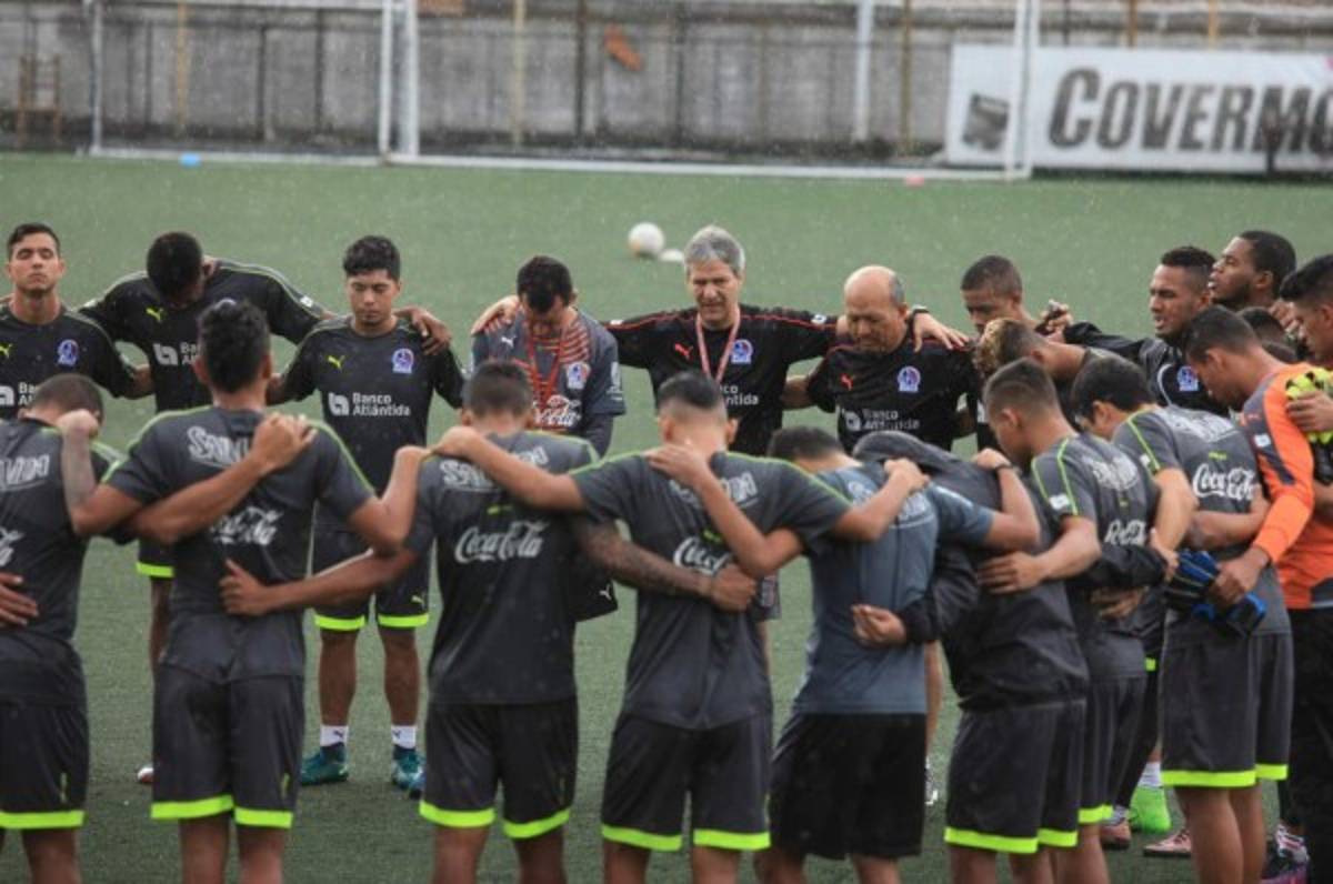 Olimpia enfrentará partido reprogramado contra UPNFM con 12 bajas