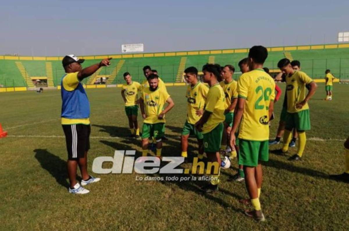 ¡Daño total en el engramillado! Así luce el estadio de Parrillas One tras ser azotado por dos huracanes