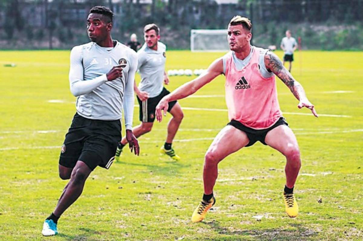 Bryan Róchez: 'Mi participación en el Atlanta depende del Tata'