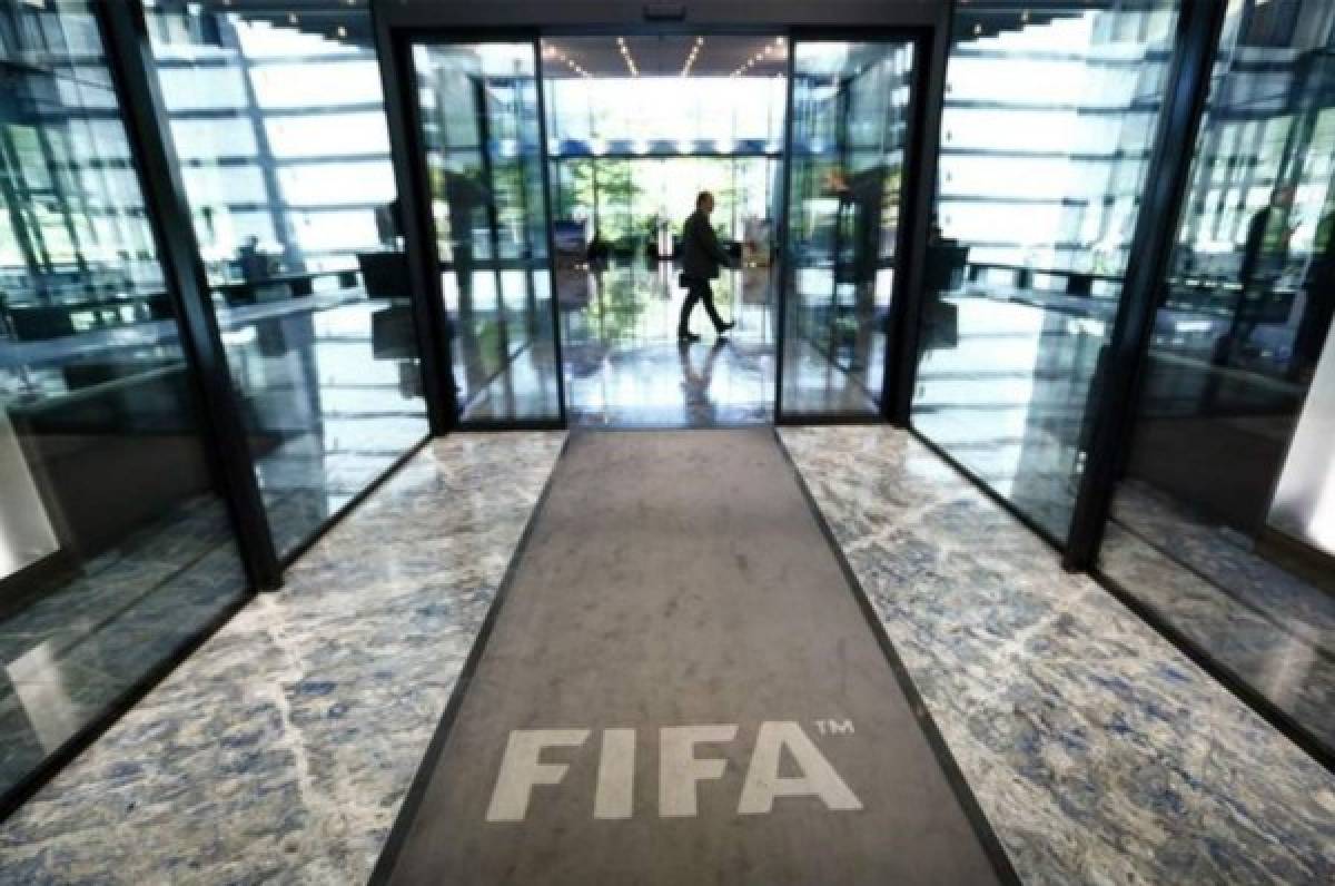Conmebol pide a FIFA aplazar hasta septiembre inicio de clasificatoria a Qatar-2022