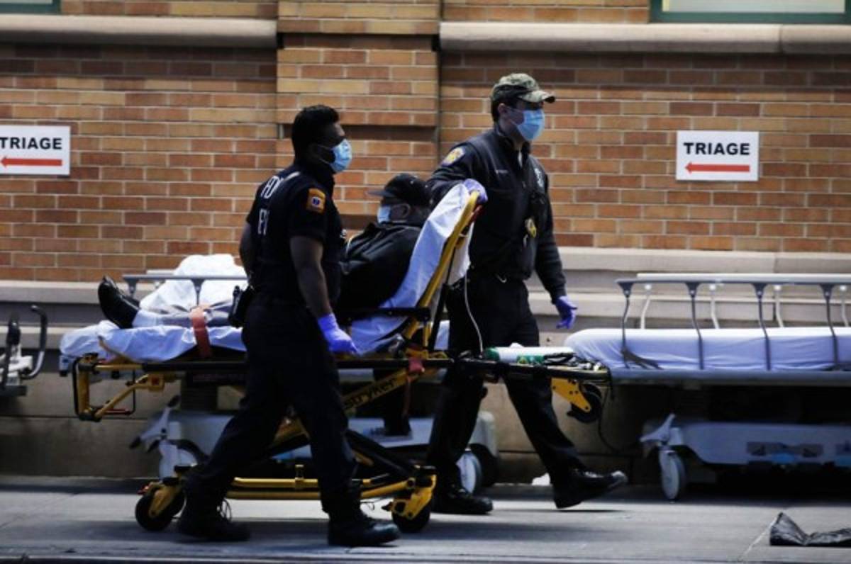 El coronavirus ya afecta a un millón de personas, sembrando muerte y desgracia