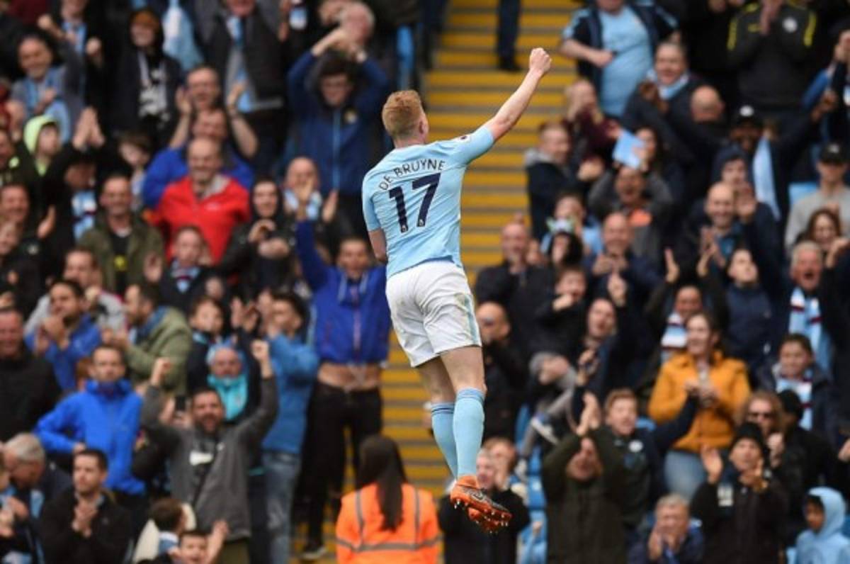 ¡Al borde de la locura! Éxtasis en Manchester tras conquistar la Premier League