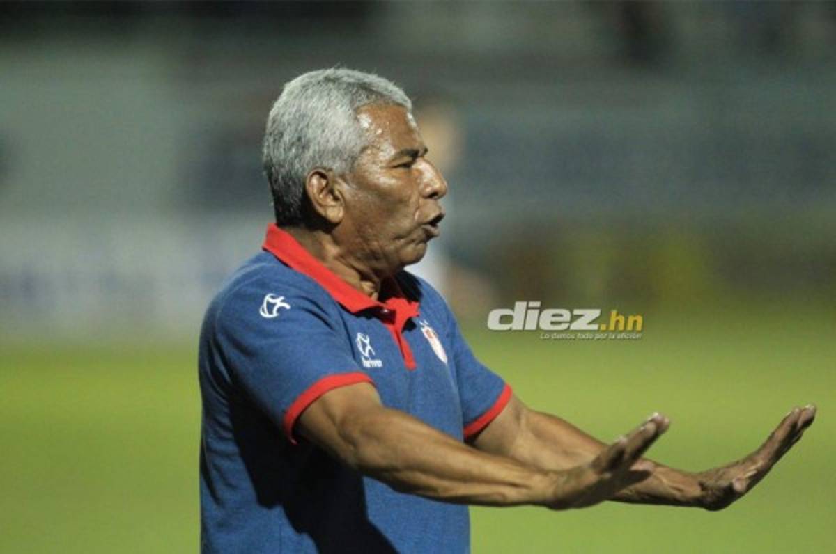 Héctor Castellón sobre el Vida: 'Este equipo ha venido en alza'