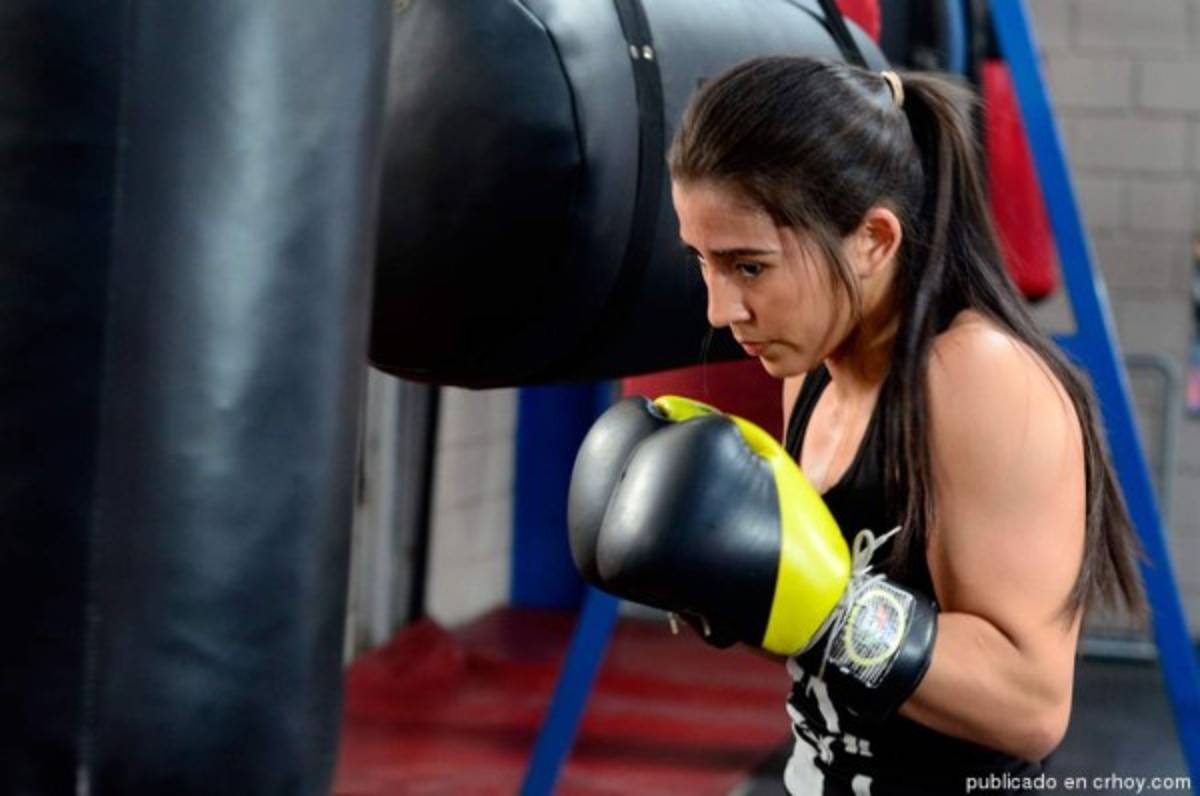 Yokasta Valle, la boxeadora costarricense que enamora fuera del ring