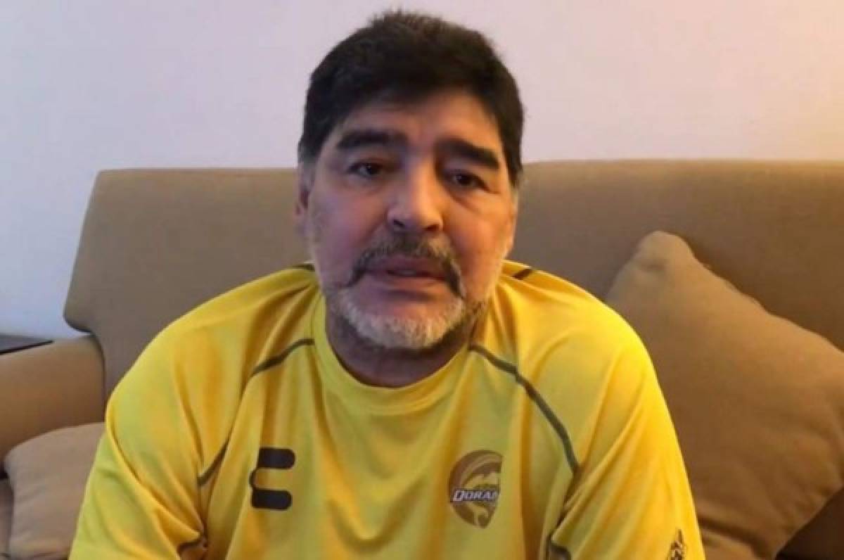 Diego Maradona es internado en un hospital de Argentina por sangrado estomacal