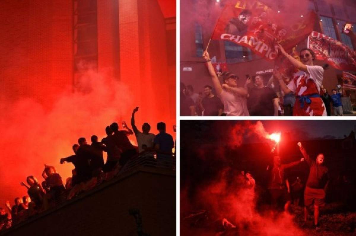 FOTOS: Así fue el brutal festejo de los hinchas del Liverpool tras conquistar la Premier League