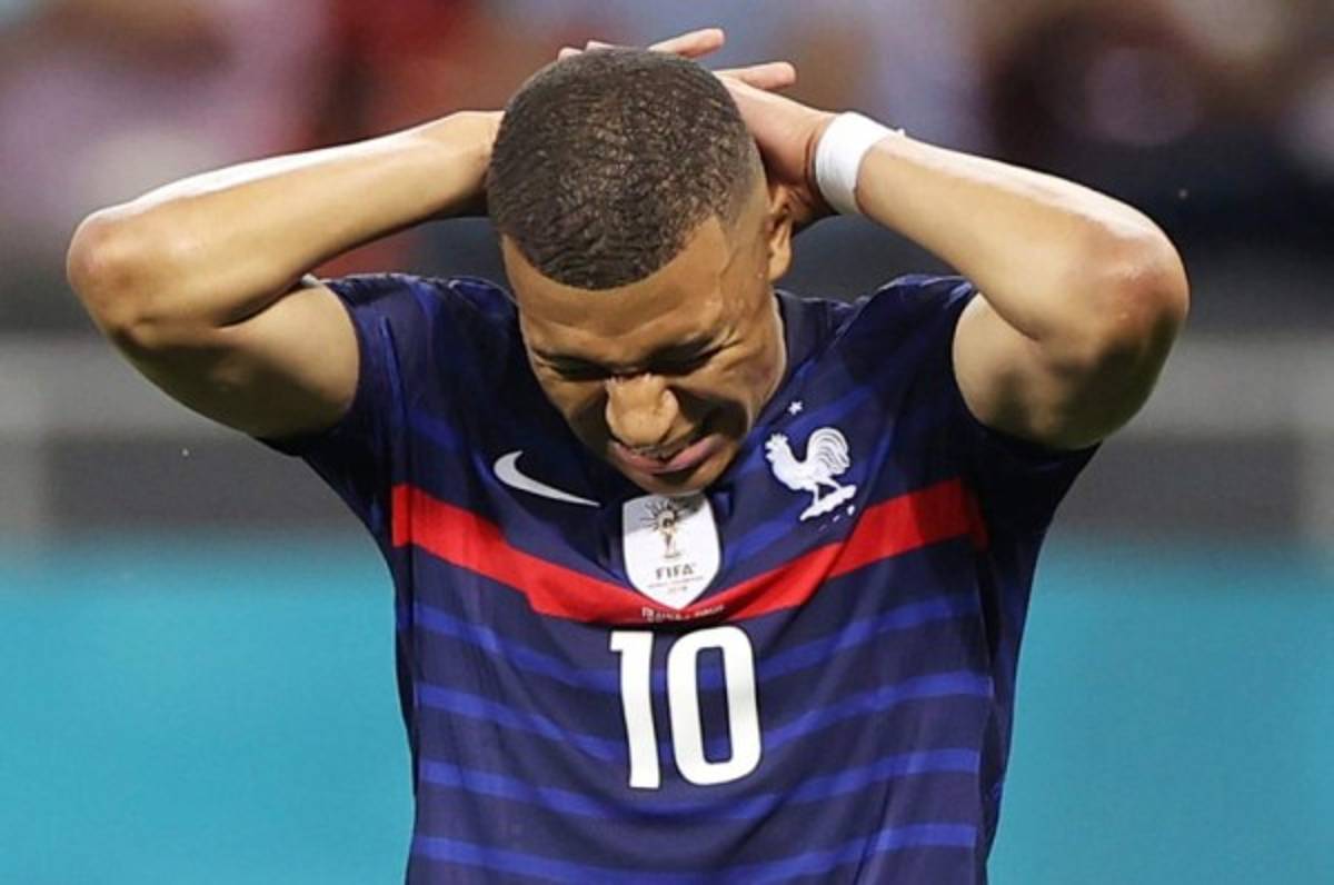 ''Quieren ver hundido a Mbappé porque ya lo miran como jugador del Real Madrid''