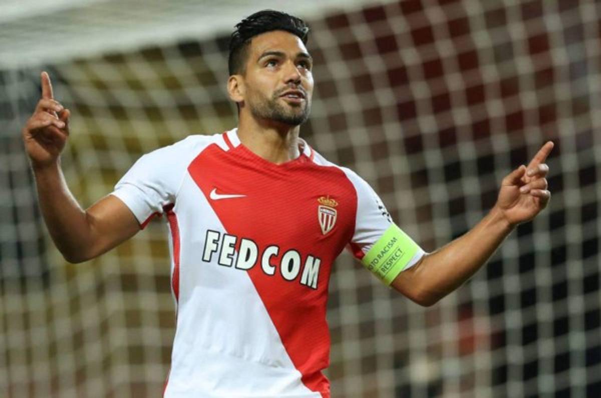 China no se detiene y sigue pujando por fichar más cracks de talla mundial