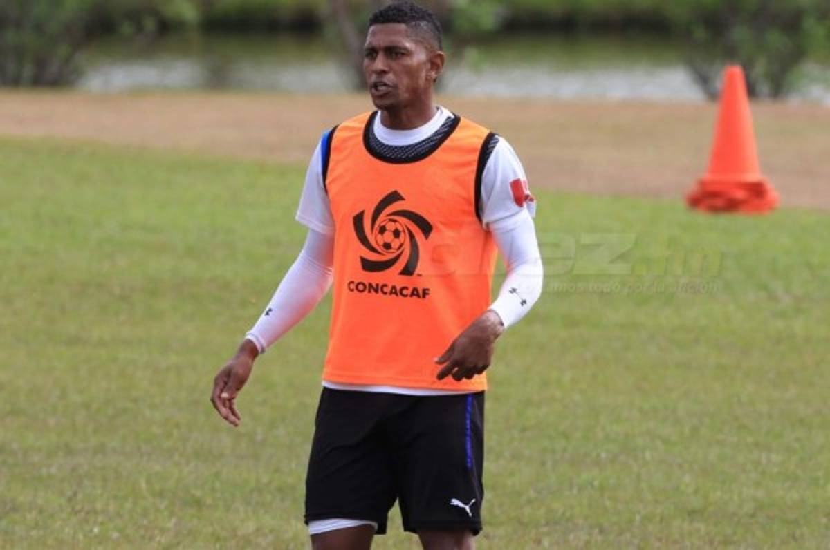 El delantero Carlo Costly ya arregló contrato con el Olimpia