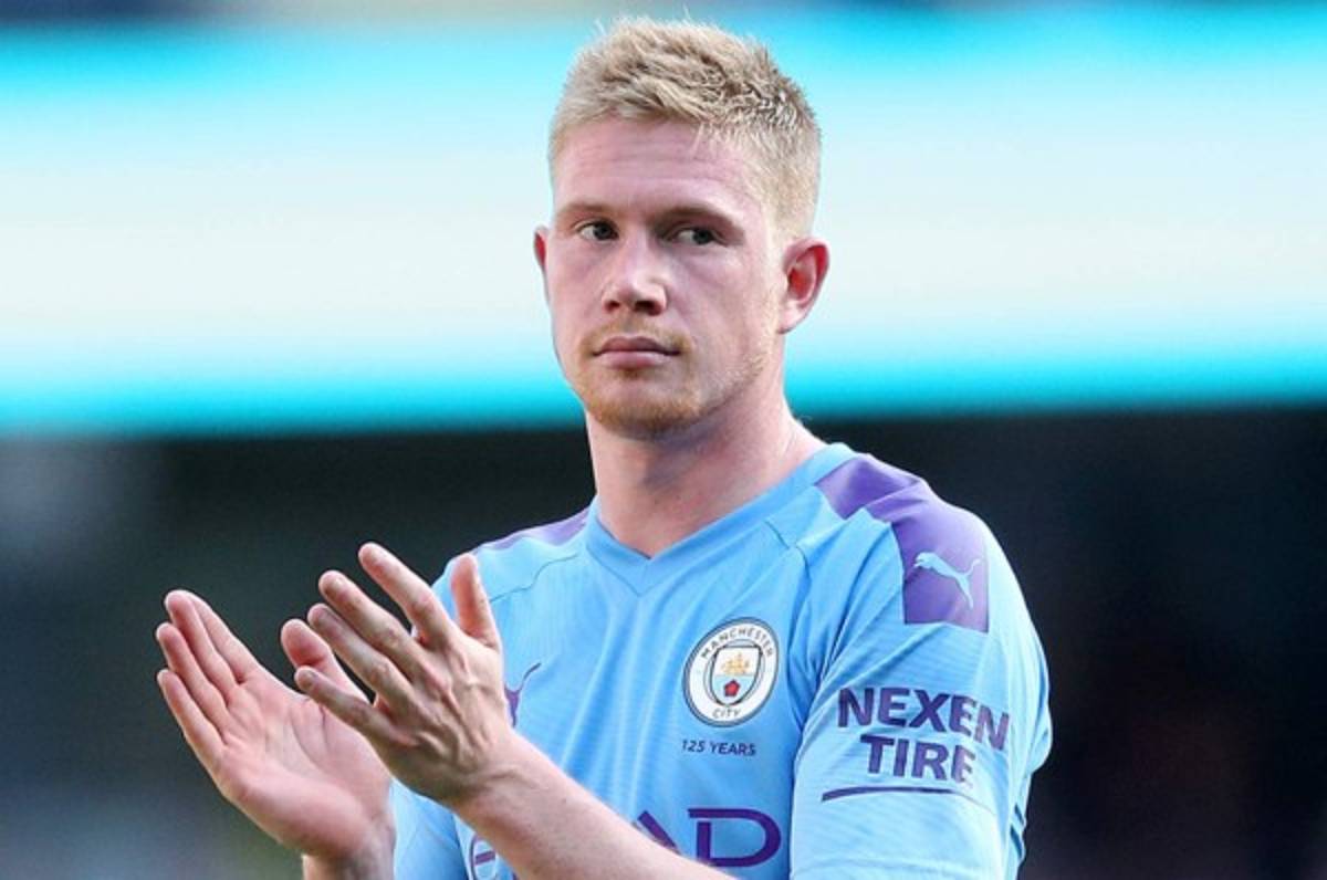 De Bruyne no descarta salir del Manchester City: ''Dos años sin jugar la Champions sería largo''
