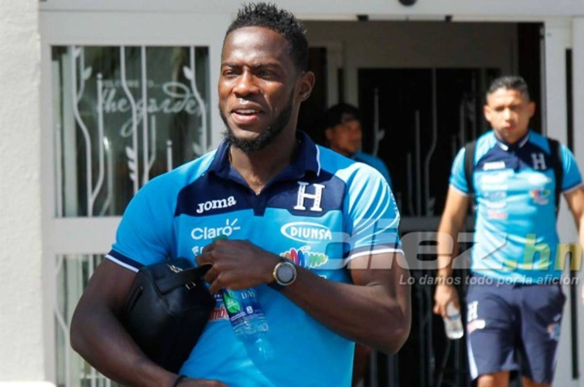 Suspenden a Maynor Figueroa por fuerte entrada a Kei Kamara en la MLS