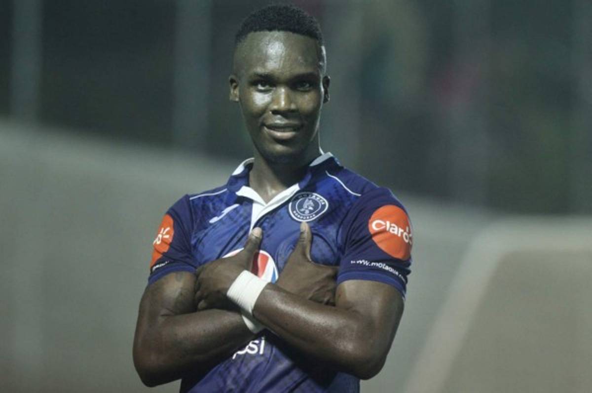 Ponen plazo para el traspaso de Rubilio Castillo al Saprissa de Costa Rica