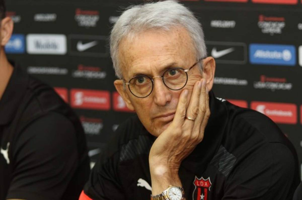 Benito Floro: 'Olimpia es muy buen equipo, he visto sus últimos partidos'