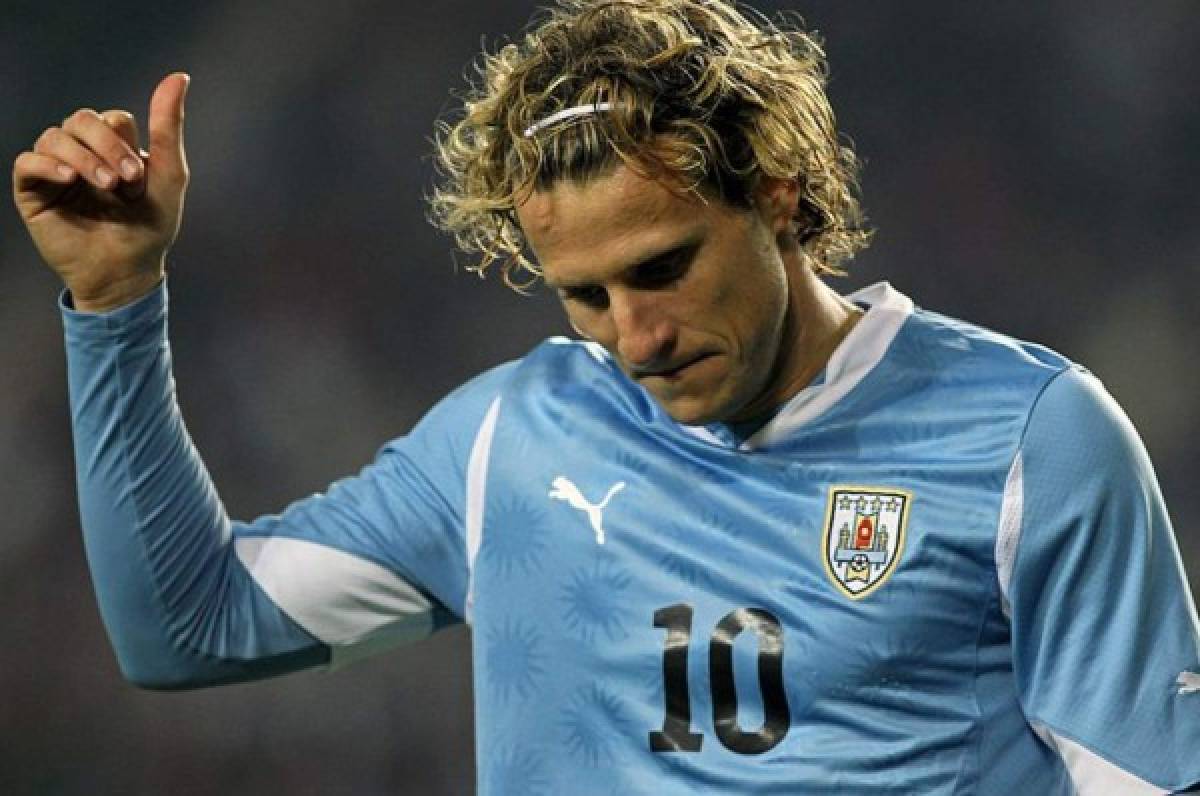 Diego Forlan anuncia que se retira del fútbol tras 21 años de carrera