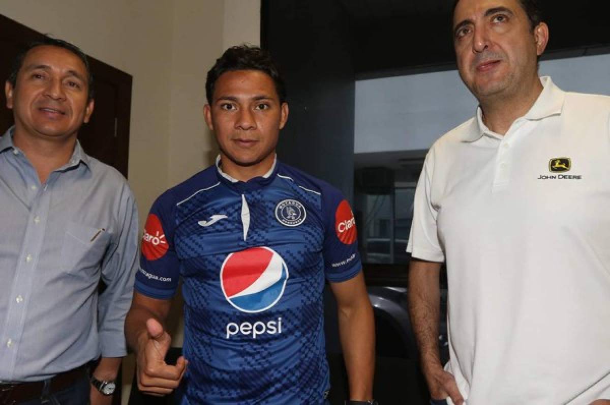 OFICIAL: Motagua presenta a su primer fichaje, Carlos 'Mango' Sánchez