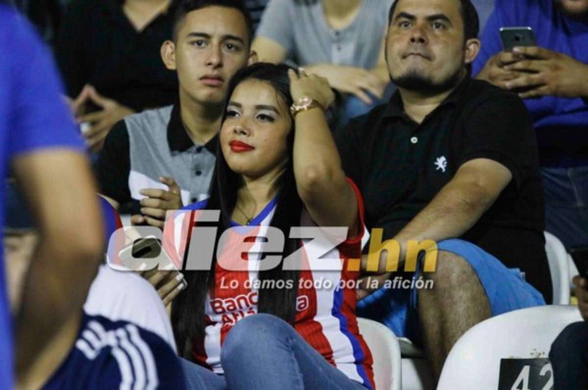 NO VISTE POR TV: Bellezas, colorido y curiosidades en el Real España-Olimpia