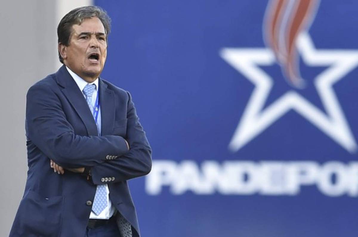 Jorge Luis Pinto: 'No sé si hay jugadores con temor e inseguridad; eso me preocupa'