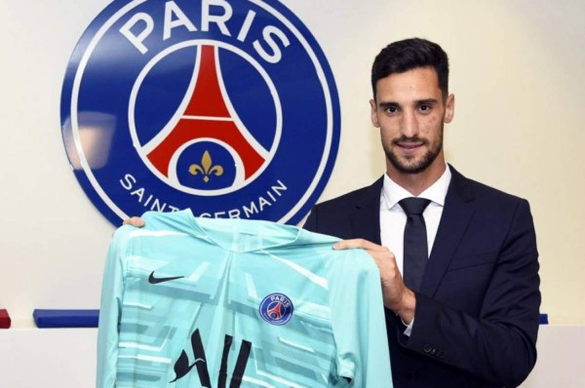 Fichajes: PSG firma a Sergio Rico, portero español que llega del Sevilla