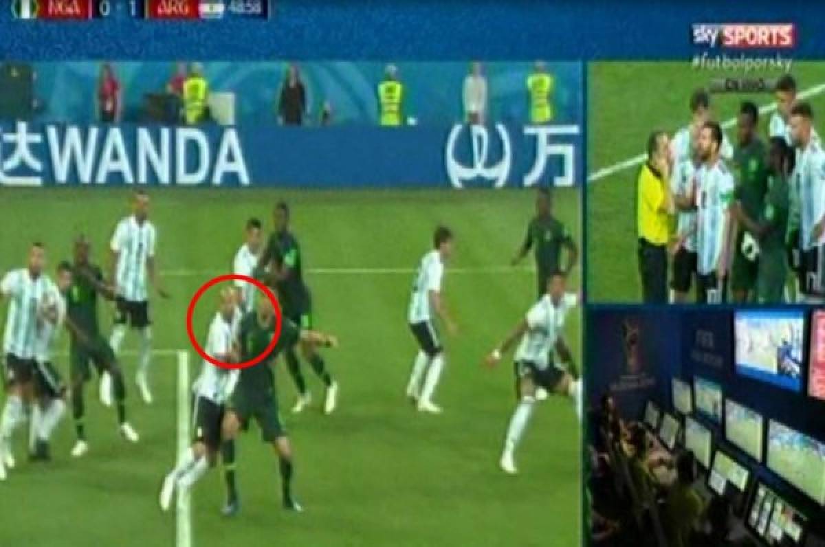 ¿Polémica? ¿Se equivocó Mascherano o el árbitro en el penal de Nigeria ante Argentina?
