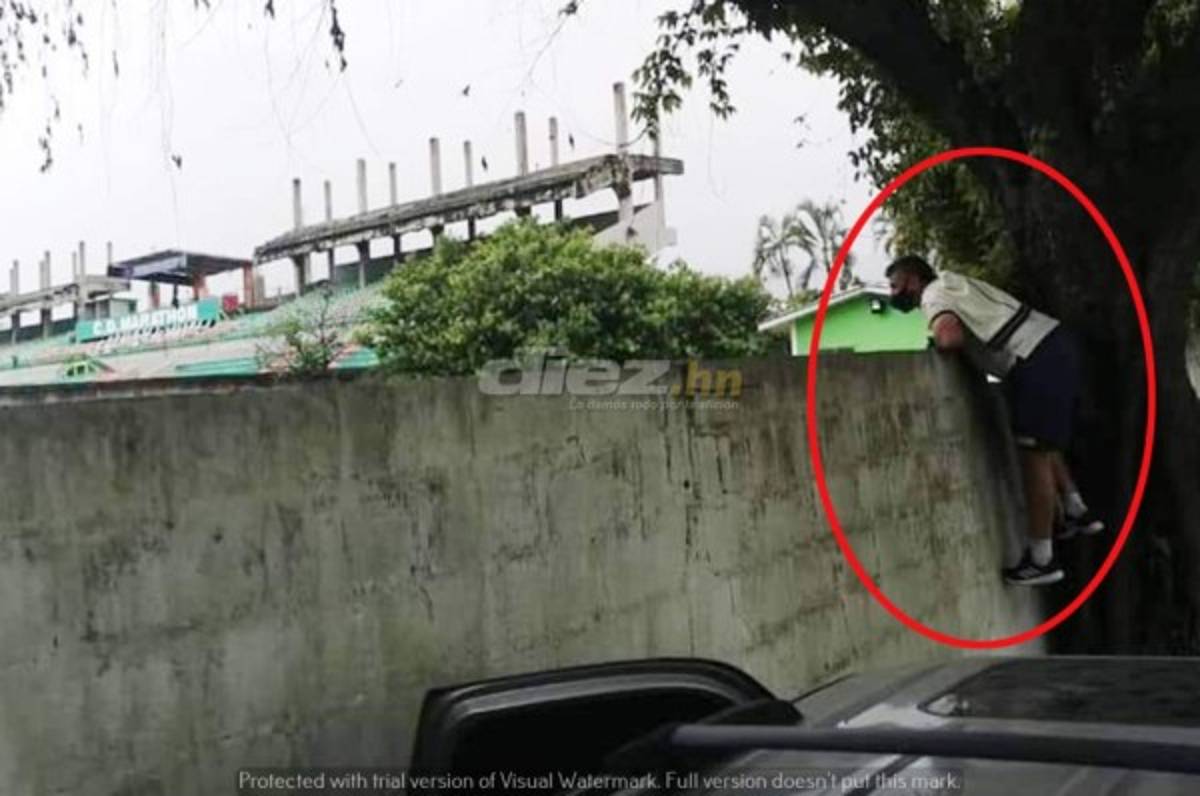 ¡No se vio en TV! Respeto total de excompañeros a Emilio Izaguirre, Diego en el muro y Garrido da el susto