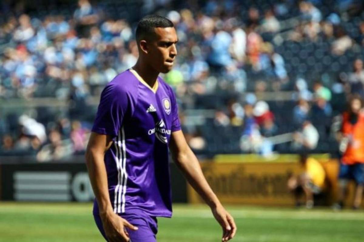 Top: Los 16 futbolistas hondureños que fueron marginados en el extranjero