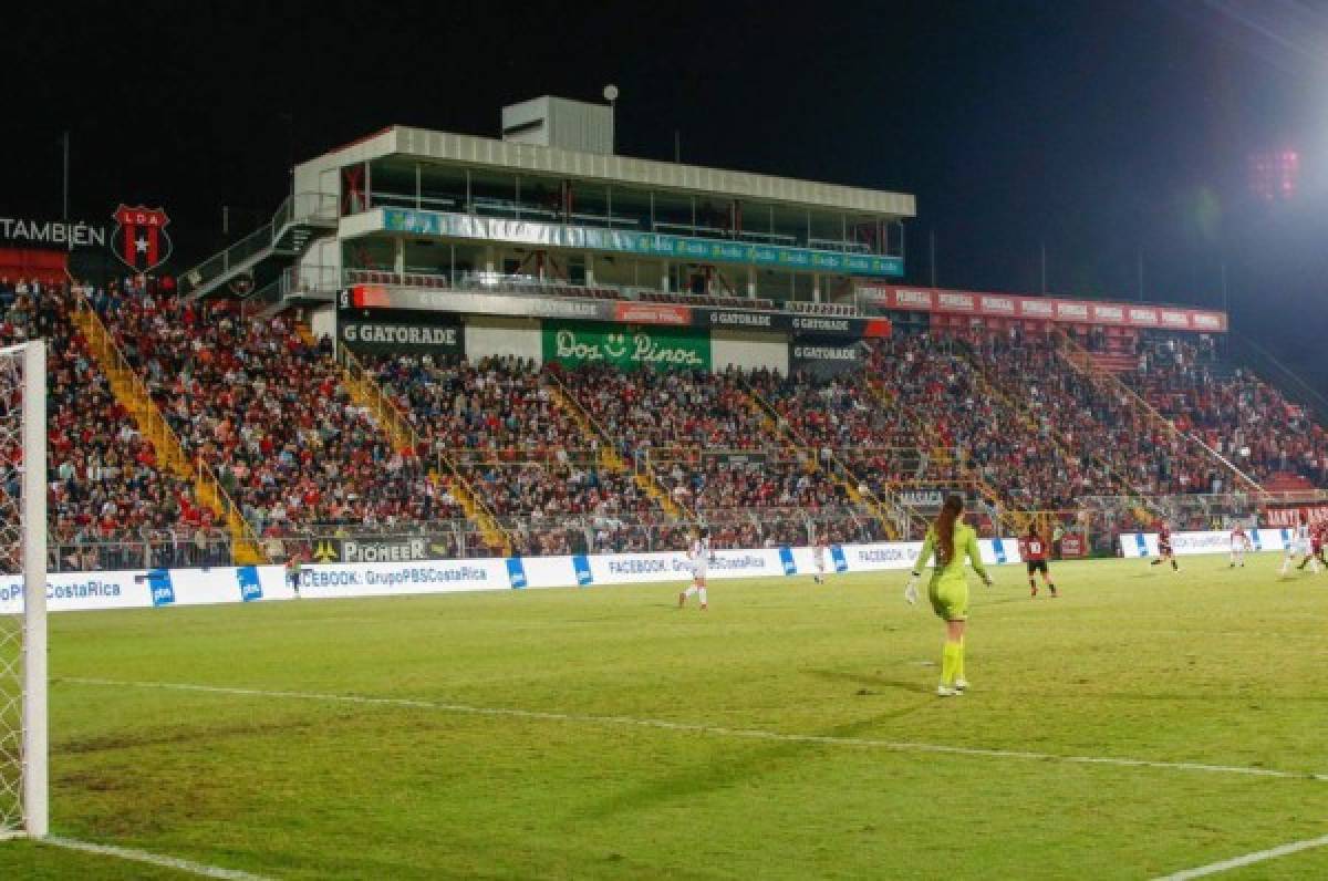Final del fútbol femenino en Costa Rica Alajuelense-Saprissa rompe récord de asistencia