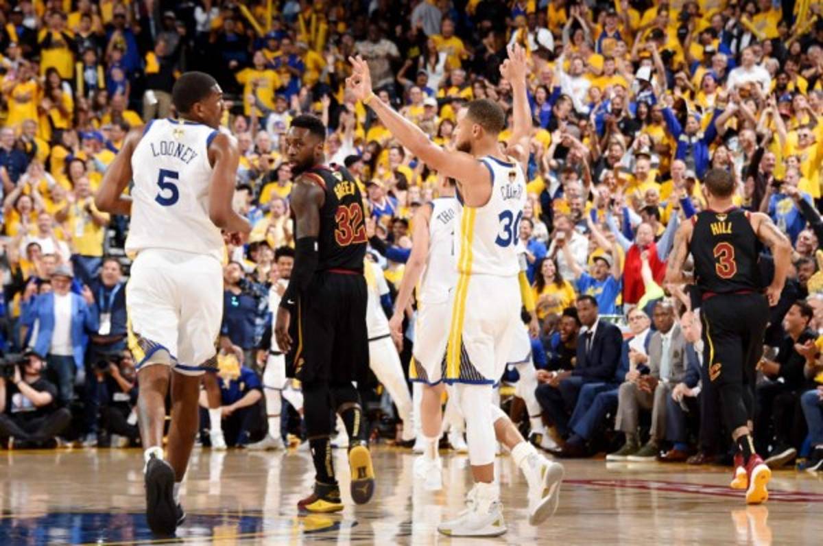Los Warriors pegan primero en las Finales de la NBA ante los Cavaliers
