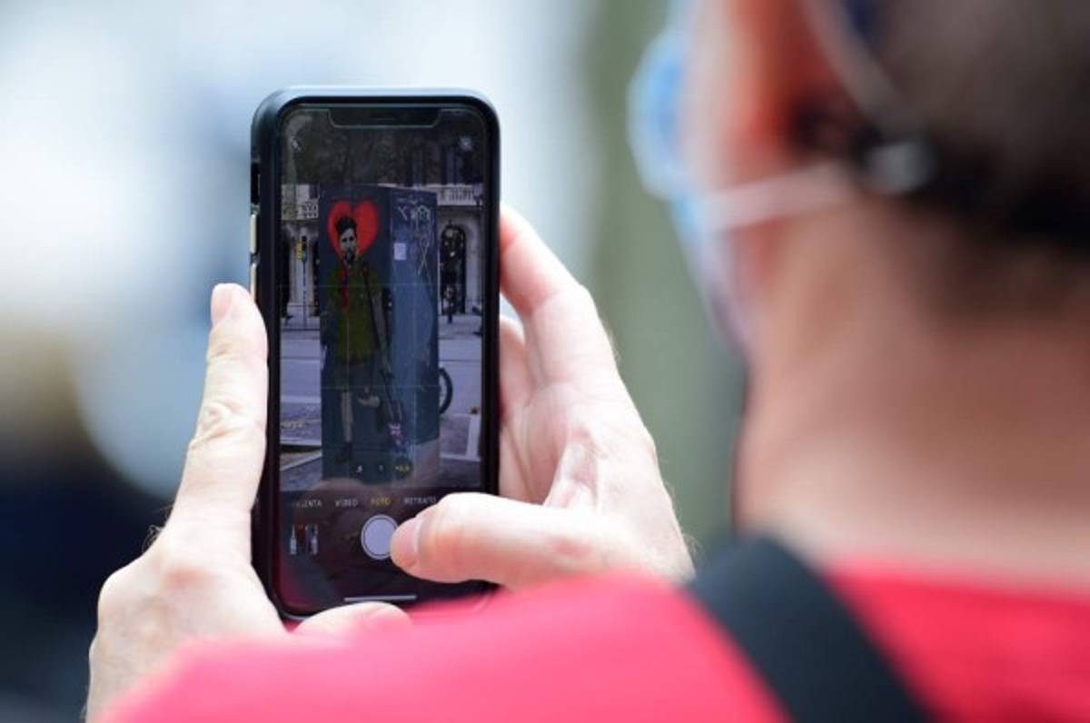 ''Hasta siempre, comandante'': comienzan a despedirse de Messi en la ciudad de Barcelona