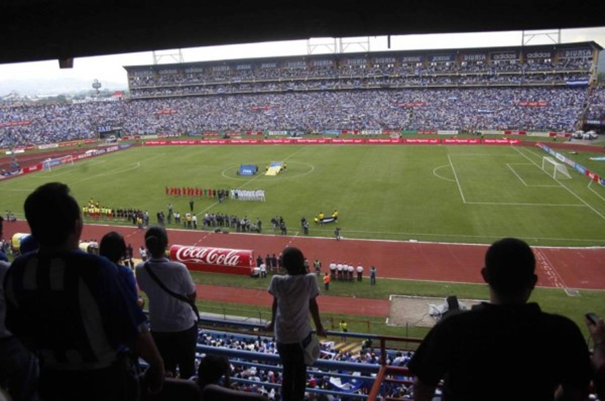 Entre 10 y 12 millones le cuestan a Honduras juegos ante Panamá y Trinidad