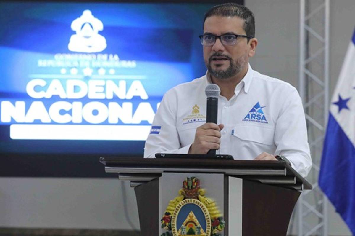 La verdadera razón por la que el doctor Francis Contreras está ausente en la Cadena Nacional