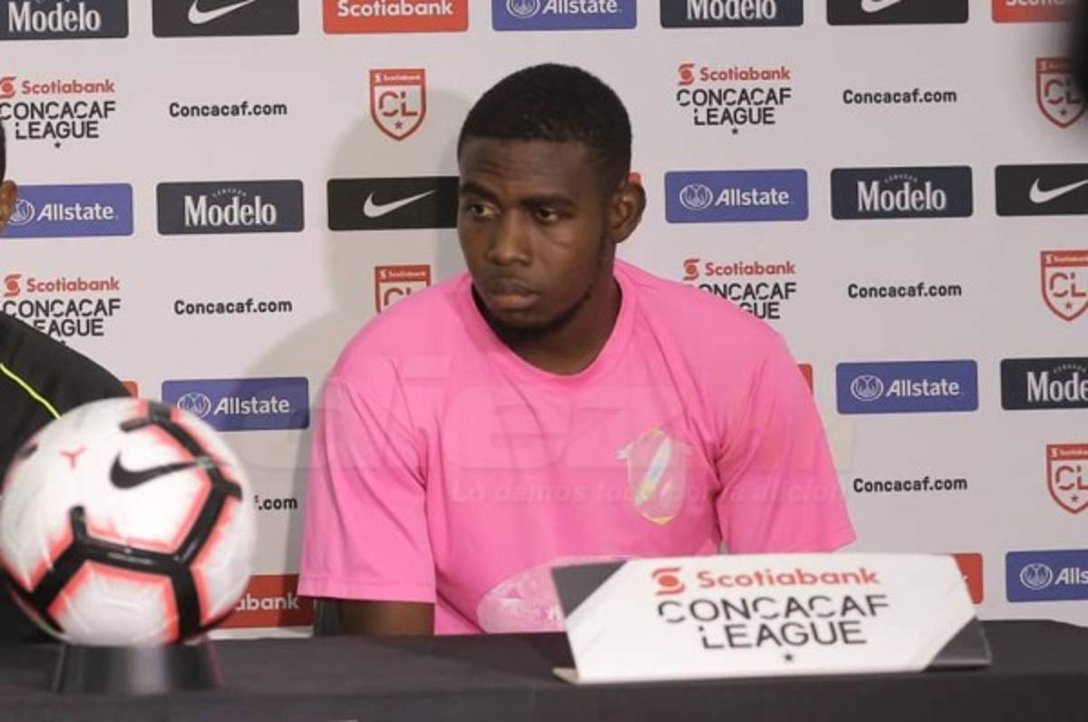 Keithy Simpson: 'Tenemos que ser más cautelosos para no encajar muchos goles'