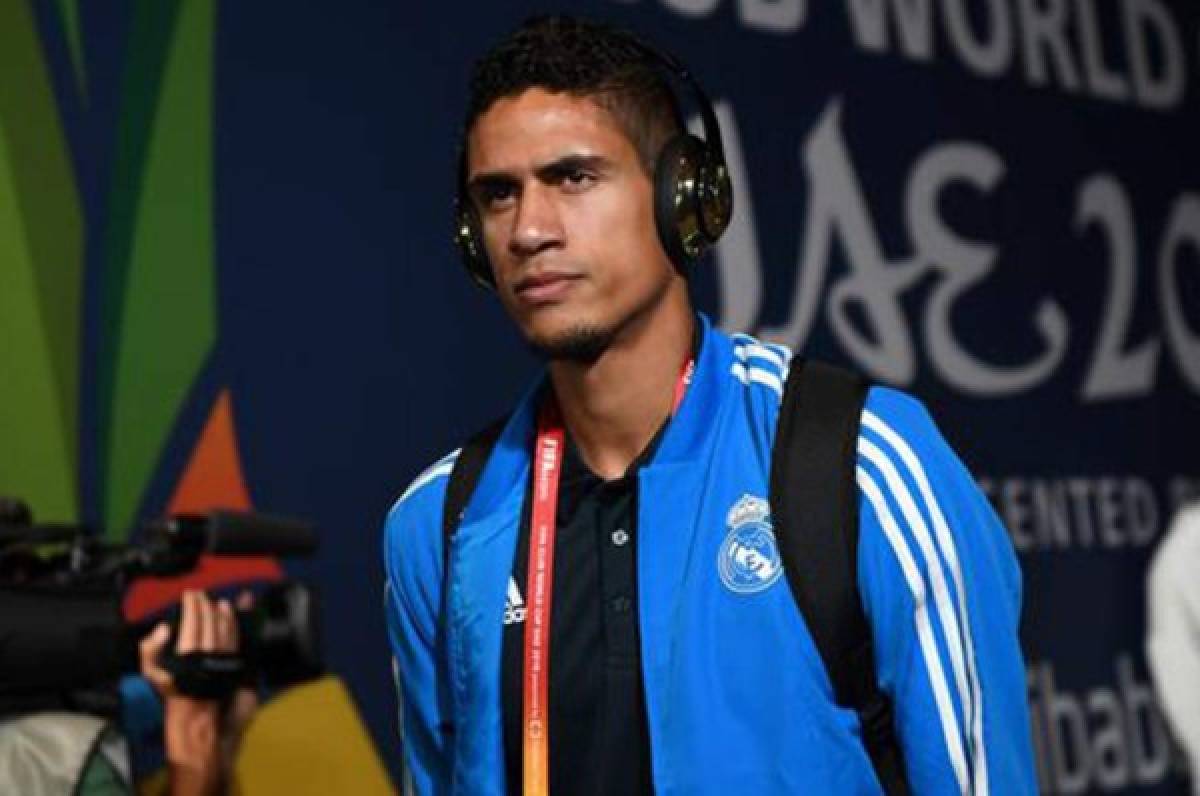 Real Madrid: Varane confiesa al vestuario su intención de marcharse