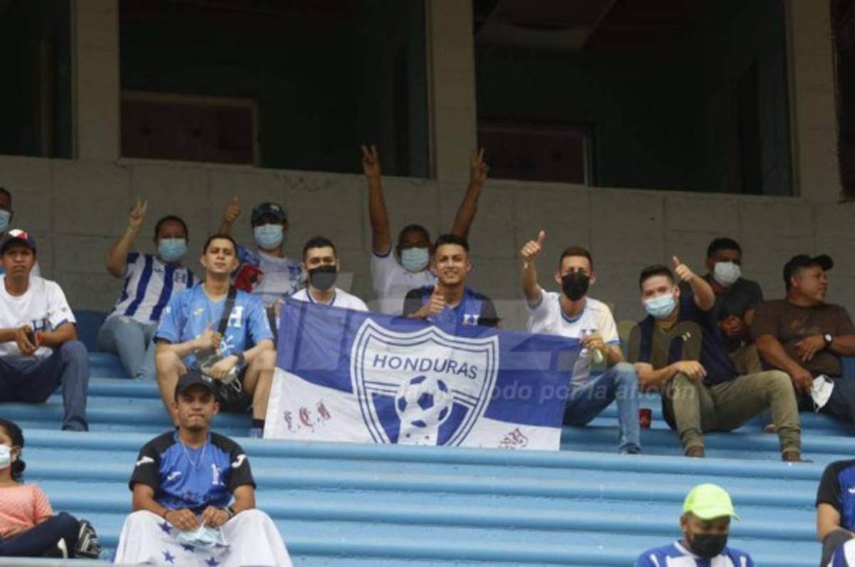 ¡Todo listo para ver a la H! La fiesta que se vive en el estadio Olímpico horas antes del Honduras- EUA