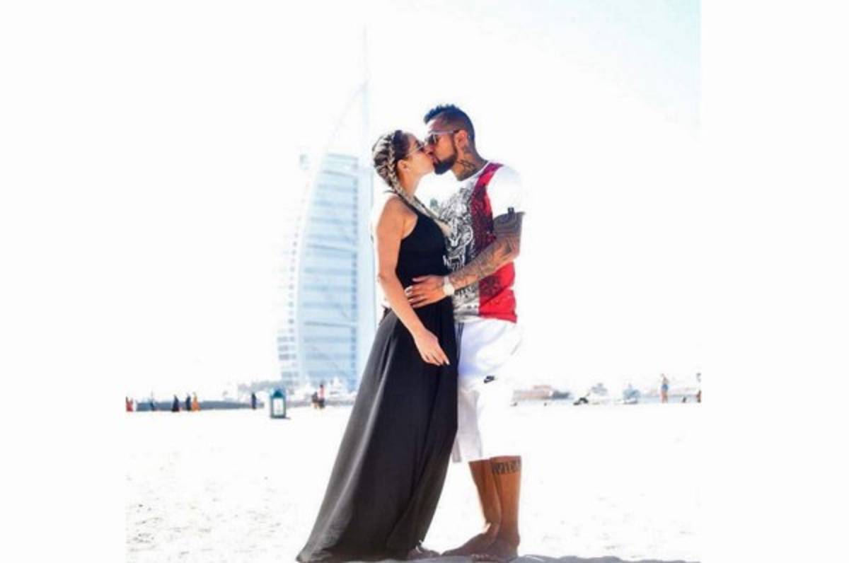 Románticos momentos entre futbolistas internacionales y sus parejas