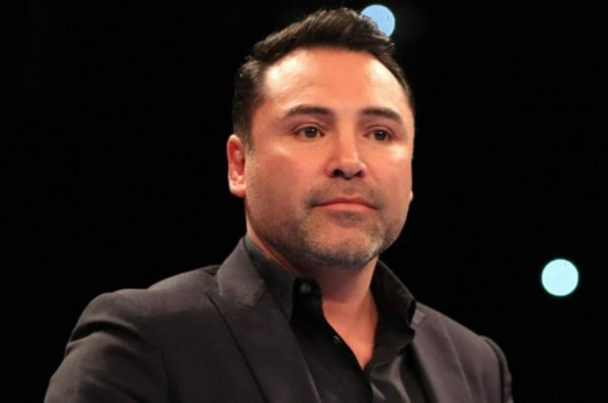 El mexicano Óscar de la Hoya saldrá del retiro en el boxeo para un combate oficial