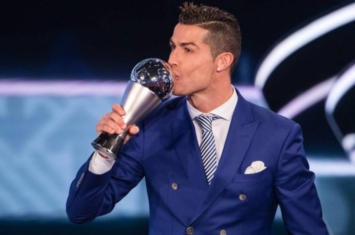 La ex estrella del Barcelona que felicitó a Cristiano por el The Best