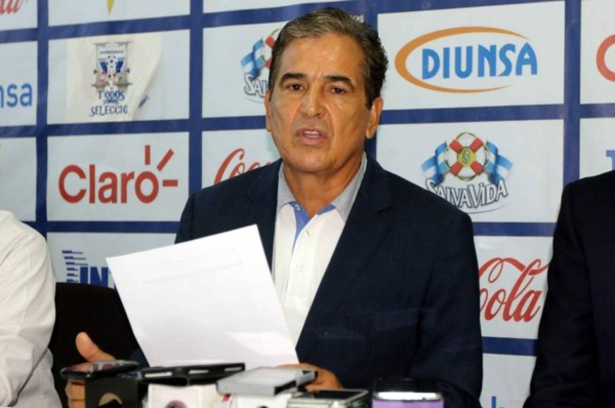 Jorge Luis Pinto anunciará hoy los convocados para la Copa Oro